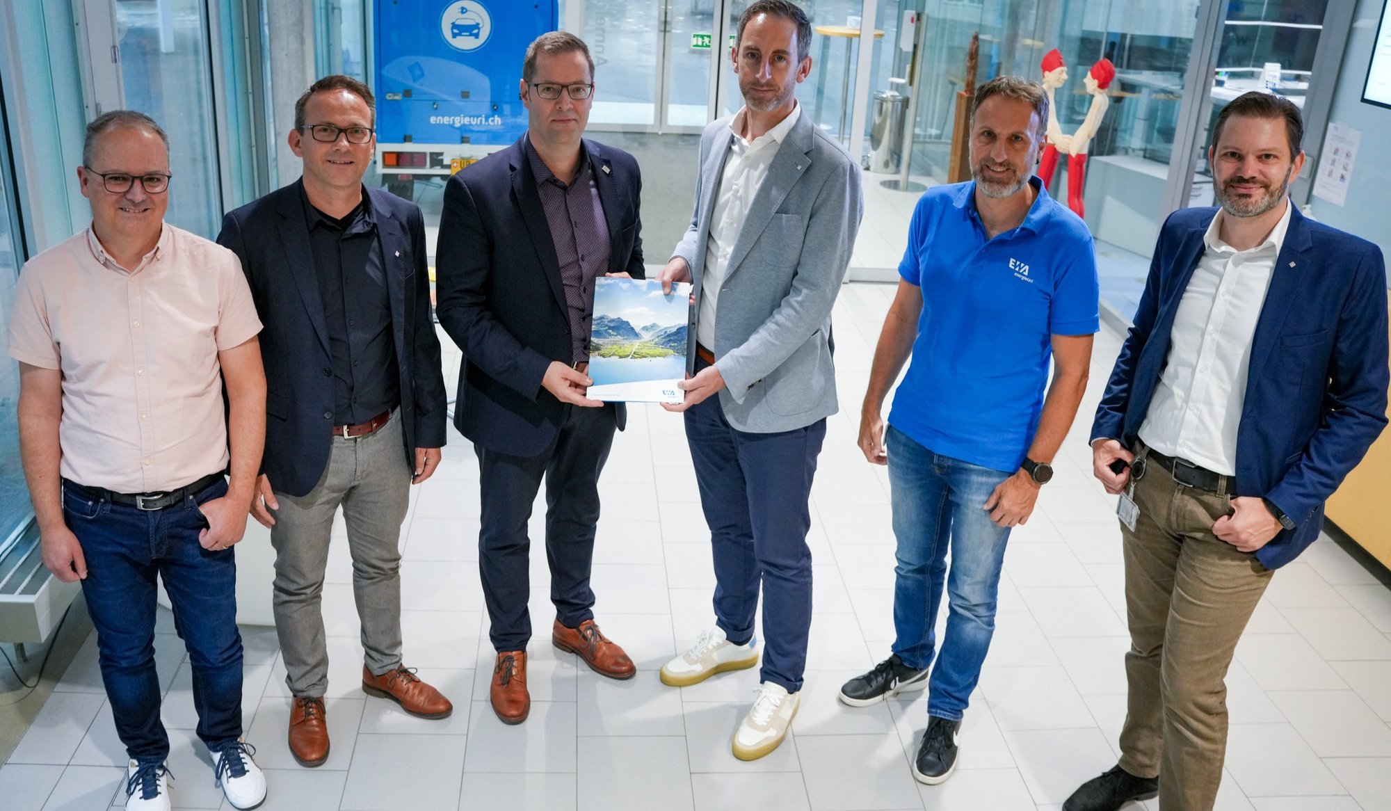 Referenz_CH_EWA_Vertragsunterzeichnung